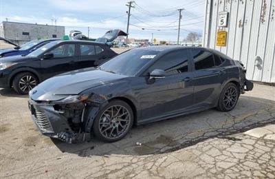 2025 TOYOTA CAMRY XSE