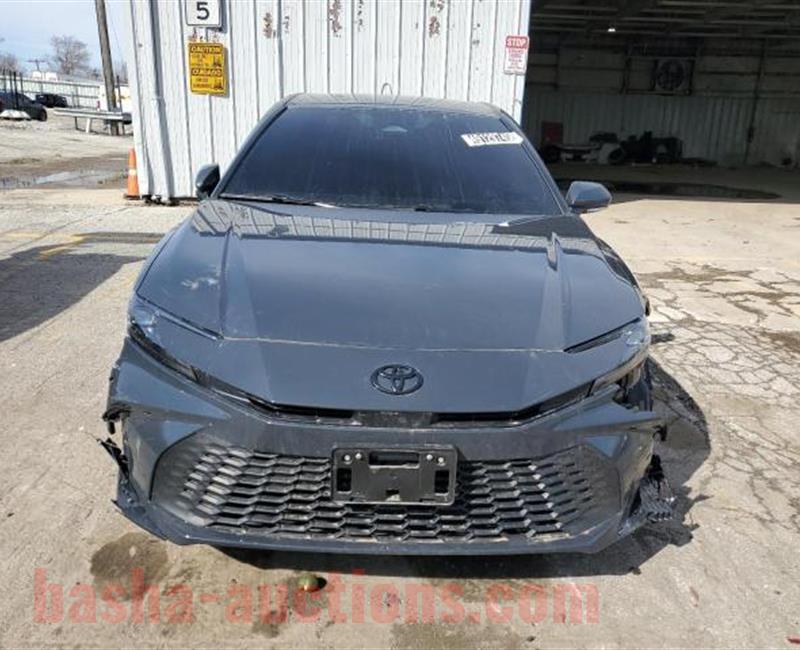 2025 TOYOTA CAMRY XSE