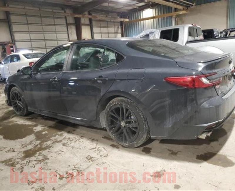 2025 TOYOTA CAMRY XSE