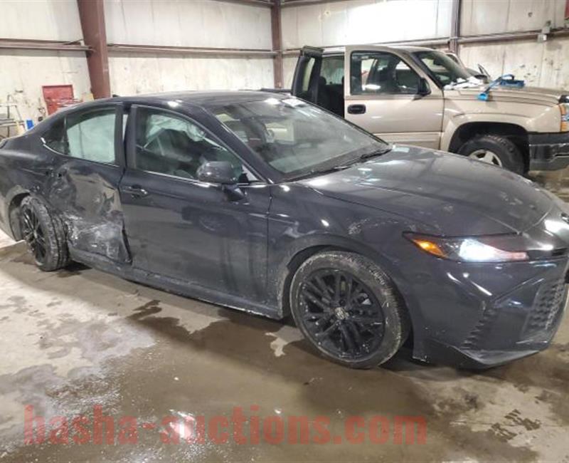 2025 TOYOTA CAMRY XSE