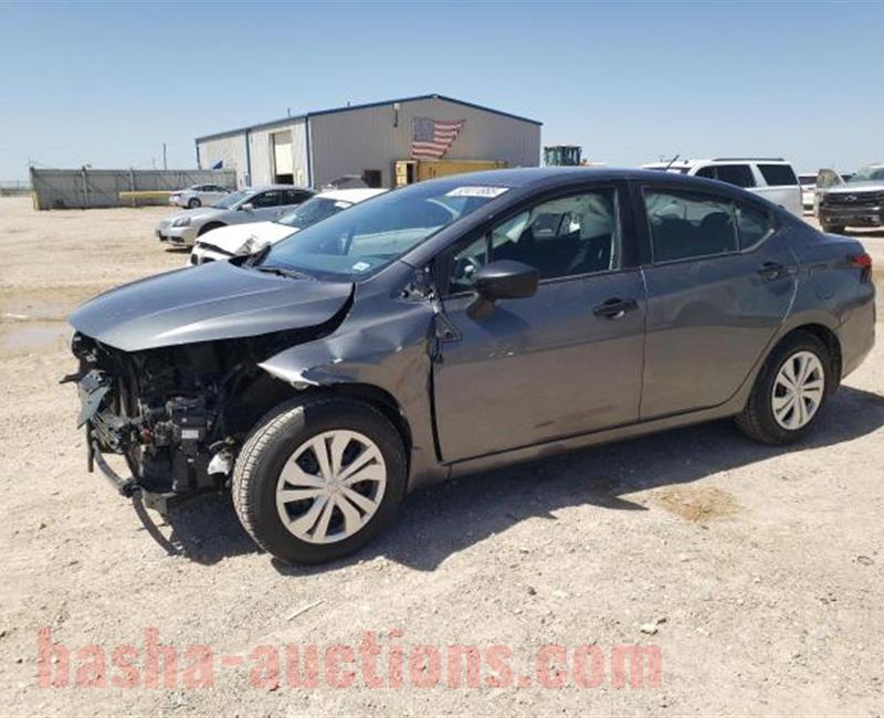 Nissan versa 2024