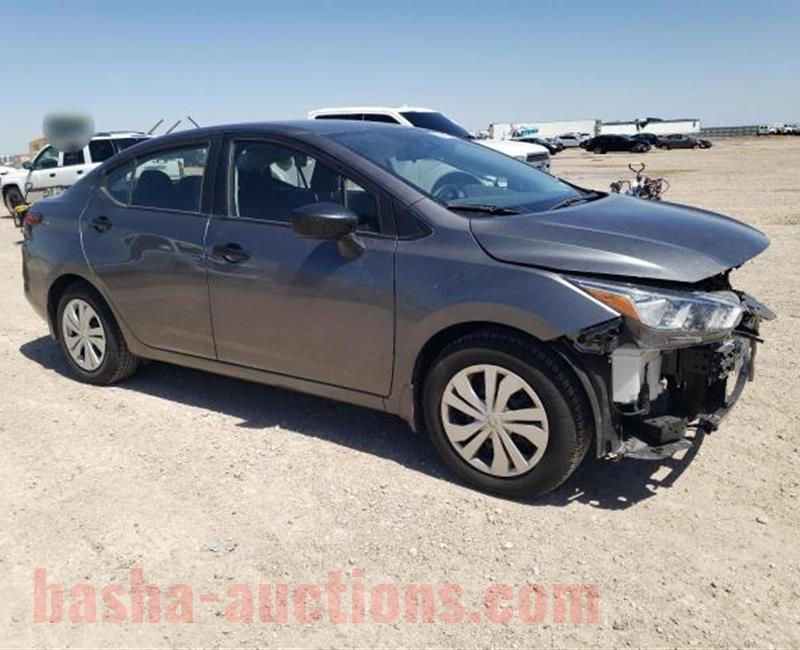 Nissan versa 2024