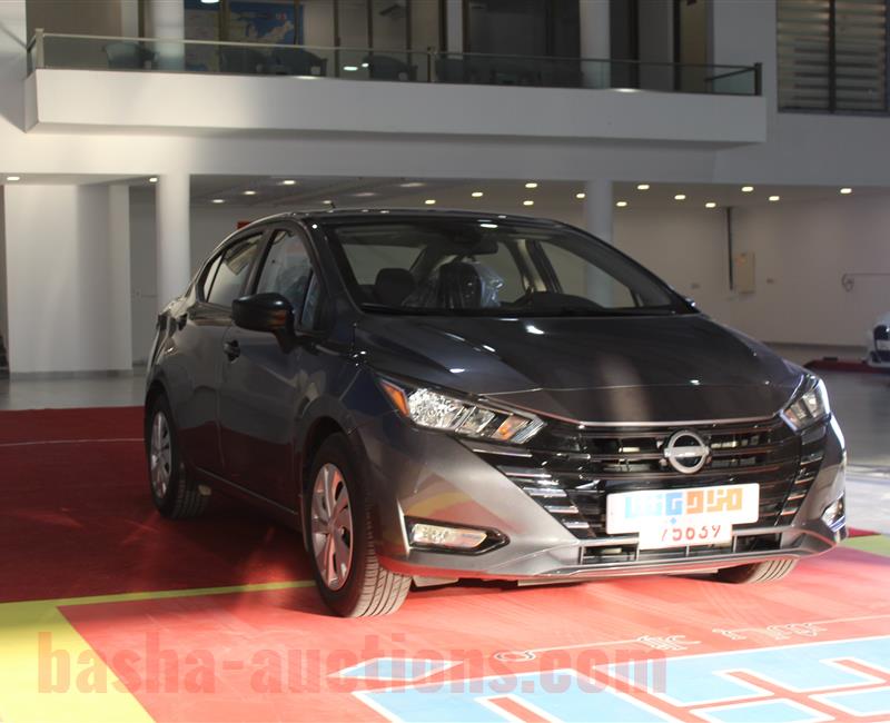 Nissan versa 2024