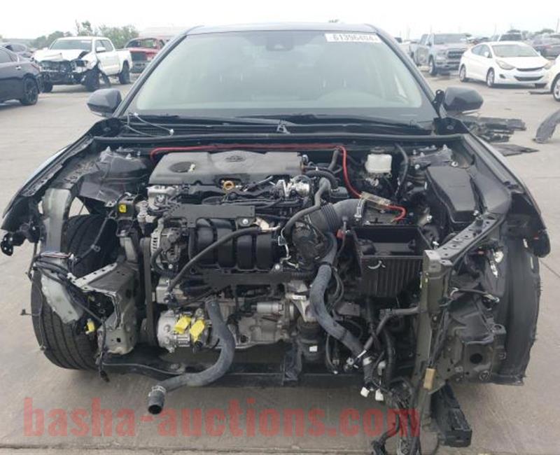 Toyota Camry SE 2023