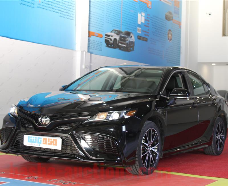 Toyota Camry SE 2023