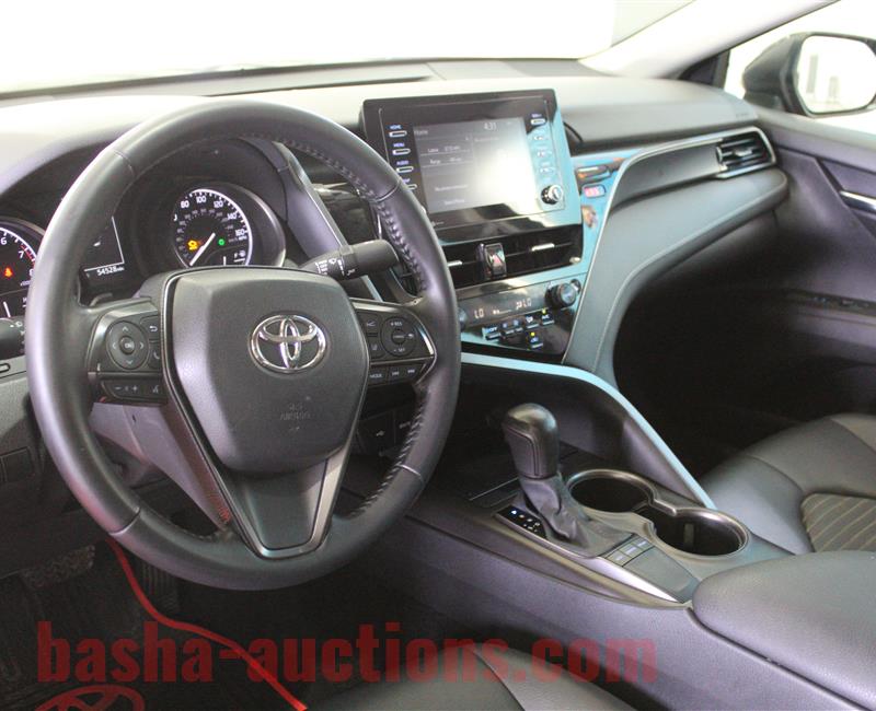 Toyota Camry SE 2023