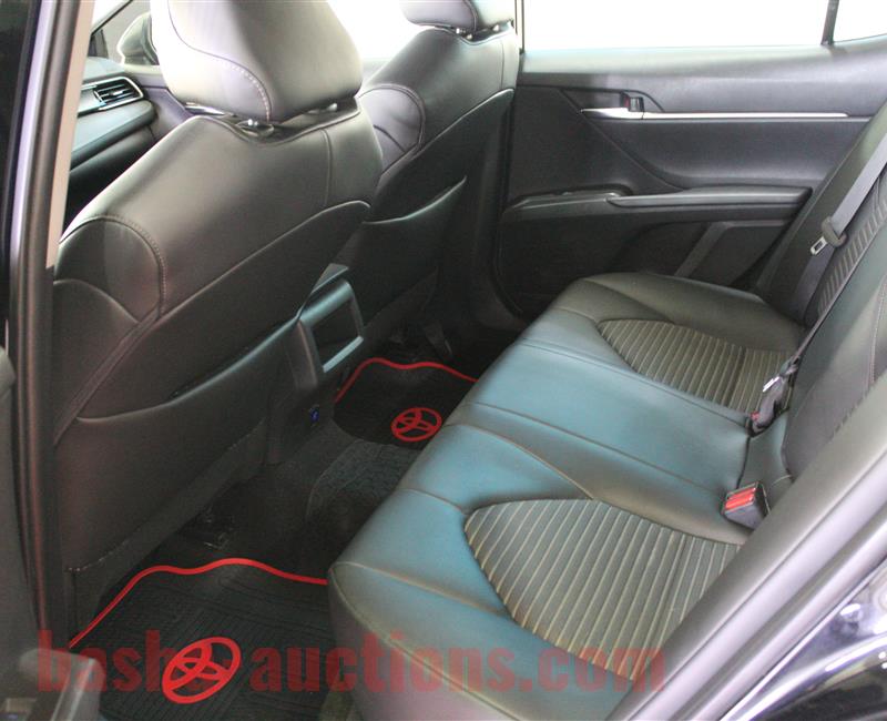 Toyota Camry SE 2023