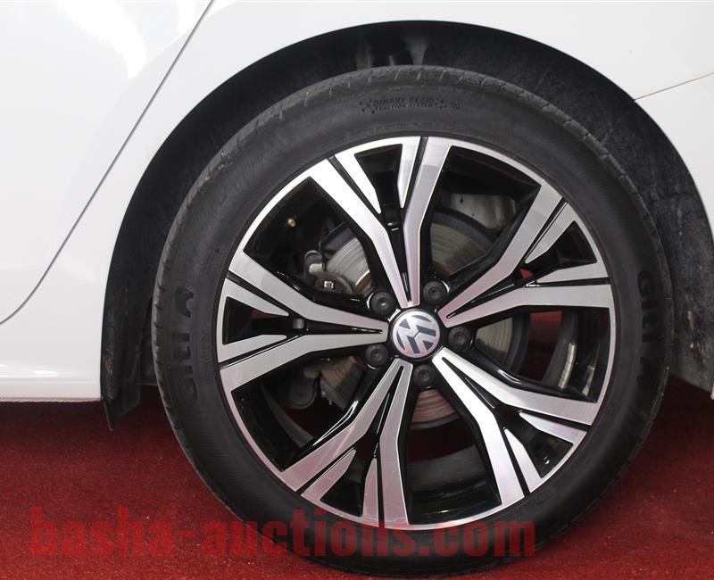 volkswagen passat SE 2022